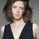 Maaike Neuville