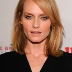 Amber Valletta