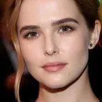 Zoey Deutch