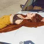 Zoey Deutch