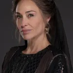Claire Forlani
