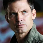 Casper Van Dien