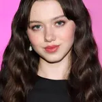 Violet McGraw