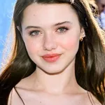 Violet McGraw