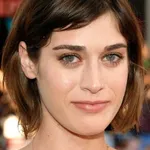 Lizzy Caplan