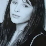 Cara DeLizia