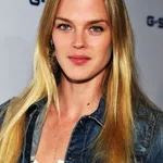 Shannan Click