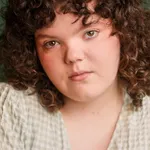 Hollie Avery