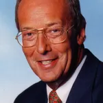 Fred Dinenage