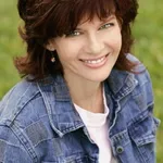 Laura Summer