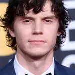 Evan Peters