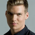 Pete Ploszek