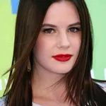 Chelsea Hobbs