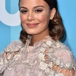 Nathalie Kelley