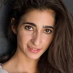 Alba Flores
