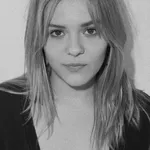 Maisy Stella
