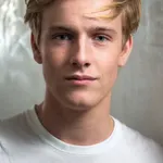 Louis Hofmann