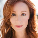 Lindy Booth
