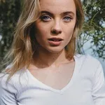 Chloe Fox