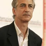 David Strathairn