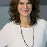 Lícia Manzo