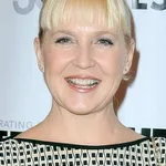 Carolyn Lawrence
