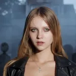 Alyla Browne