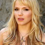 Alexa Havins