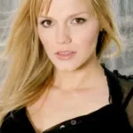 Alexa Havins