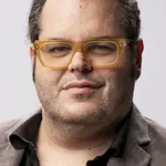 Josh Gad