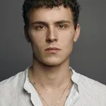 Arón Piper