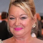 Nicola Duffett