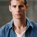 Kelly Blatz