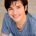 Taylor Gray
