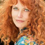 Jo Hart