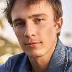 Drew Starkey