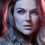 Serinda Swan