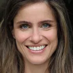 Amanda Peet