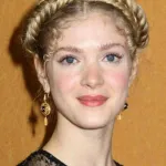 Elena Kampouris