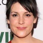 Melanie Lynskey