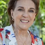 Suzana Faíni