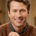 Glen Powell