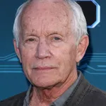 Lance Henriksen