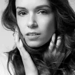 Alex Essoe