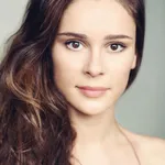 Bella Dayne