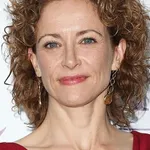 Leslie Hope