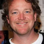 Robert Duncan McNeill
