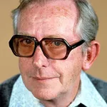 Lewis Gilbert