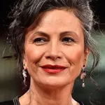 Patricia Reyes Spíndola