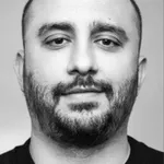 Bobak Esfarjani
